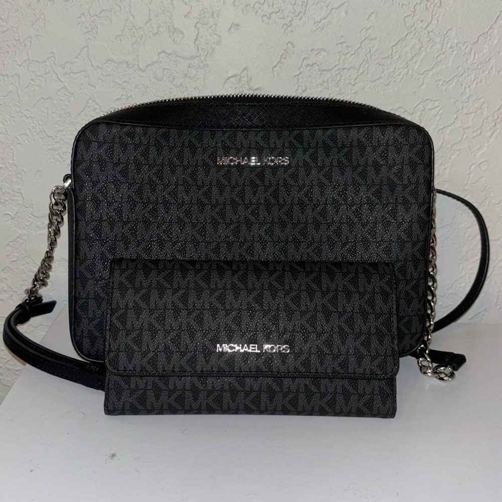 Michael kors crossbody and wallet